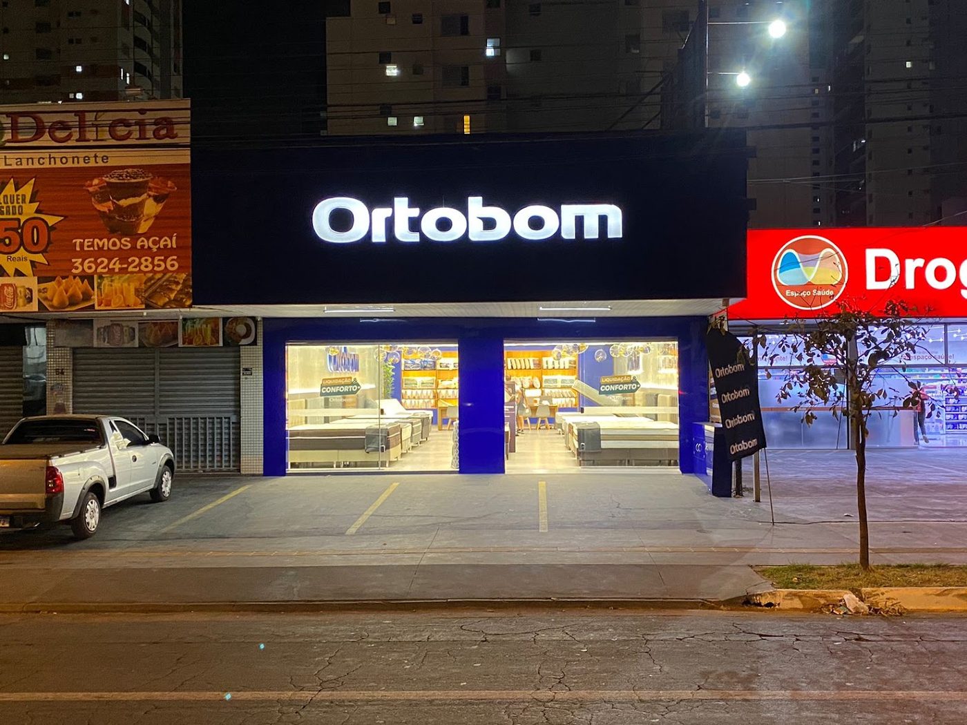 Fachada da loja Ortobom T-7